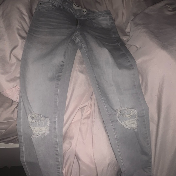 Grey ripped jeans - Picture 1 of 4